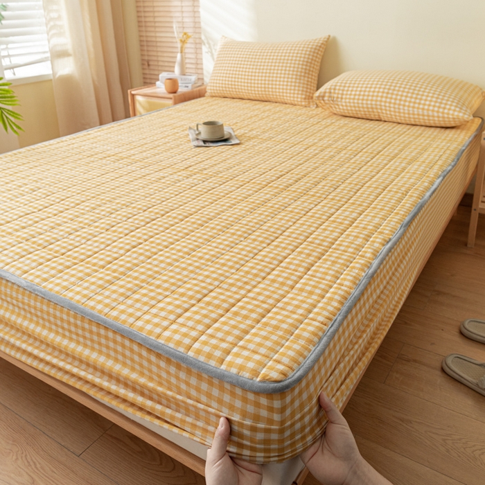 91家纺网 家纺一手货源 找家纺 ab家纺 2024新款色织全棉夹棉床笠 小格-黄