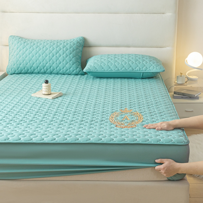 91家纺网 家纺一手货源 找家纺 卡伦 2025新款夹棉床笠烫画系列 皇冠-兰