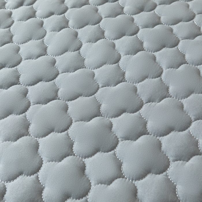 91家纺网 家纺一手货源 找家纺 卡伦 2025新款夹棉床笠烫画系列 皇冠-灰