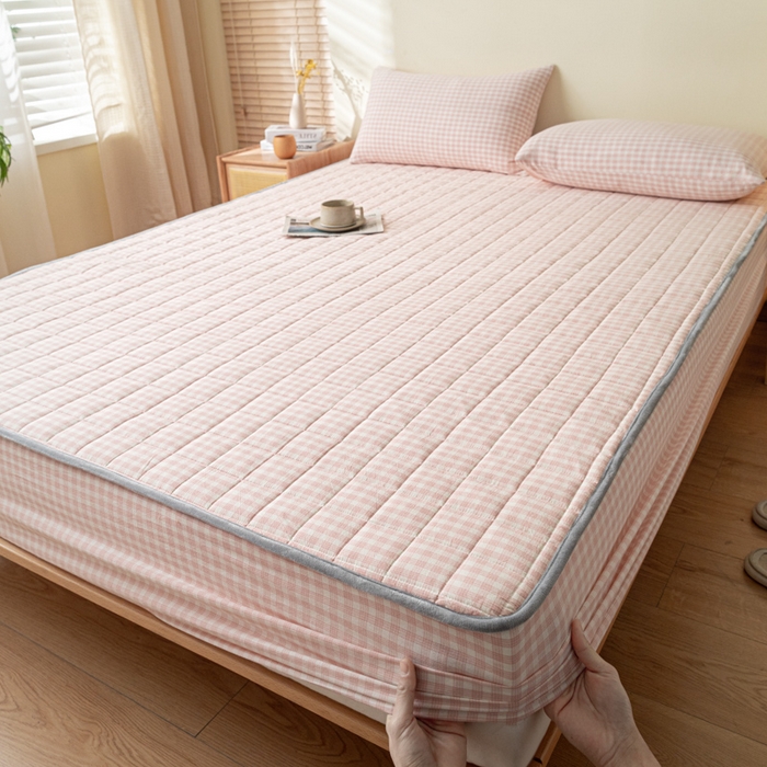 91家纺网 家纺一手货源 找家纺 ab家纺 2024新款色织全棉夹棉床笠 未央-粉