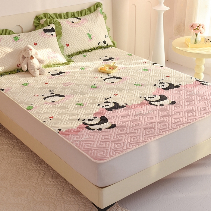 91家纺网 家纺一手货源 找家纺 美达家纺 2025新款A类全棉夹棉系列床垫床护垫  熊猫乐园-粉