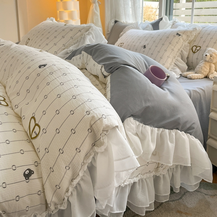 91家纺网 家纺一手货源 找家纺 慕澄 2024新款时尚印花泡泡棉花边四件套 星觅