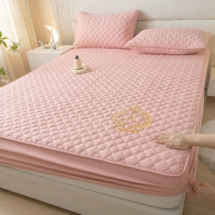 卡伦 2025新款夹棉床笠烫画系列 皇冠-粉