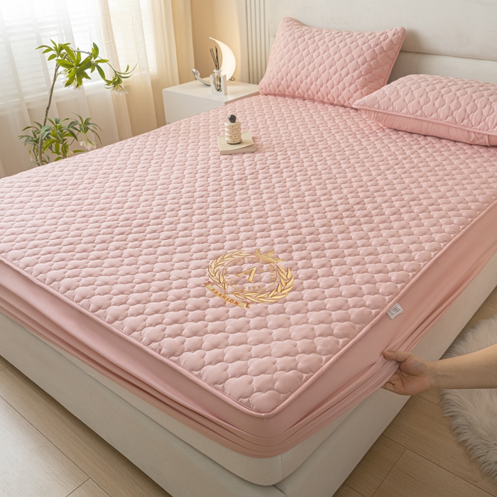 91家纺网 家纺一手货源 找家纺 （总）卡伦 2025新款夹棉床笠烫画系列