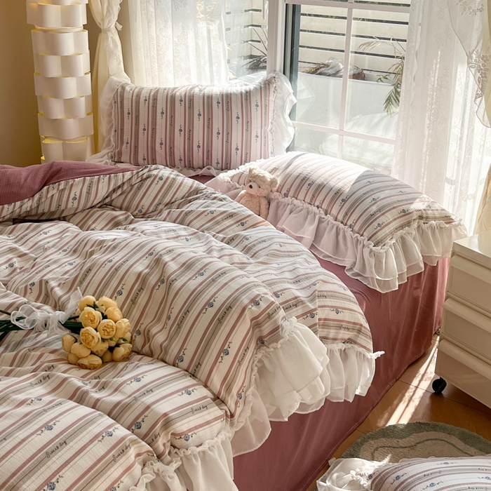 91家纺网 家纺一手货源 找家纺 慕澄 2024新款时尚印花泡泡棉花边四件套 心语