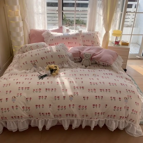 91家纺网 家纺一手货源 找家纺 慕澄 2024新款时尚印花泡泡棉花边四件套 伊梦