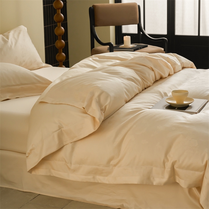 91家纺网 家纺一手货源 找家纺 （总）云胡 2024新款50s双股长绒棉四件套-蝶恋佳人米白