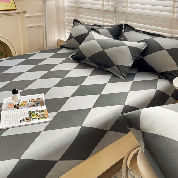 91家纺网 家纺一手货源 找家纺  楠沐家纺 2025新款印花亲肤芦荟棉水洗棉床笠 菱格灰