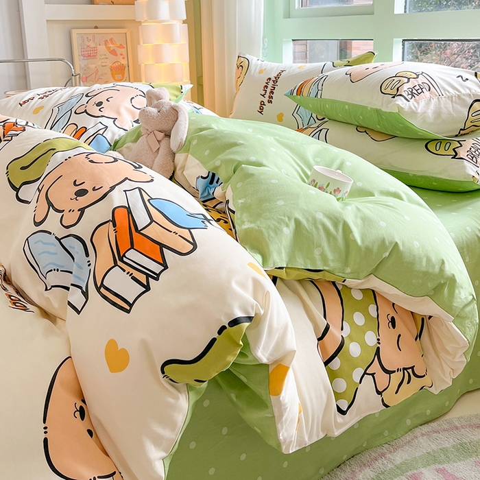 91家纺网 家纺一手货源 找家纺  琪格格纺织 2024新款13372全棉印花小清新四件套 酣睡熊