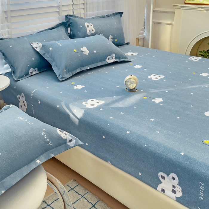 91家纺网 家纺一手货源 找家纺  楠沐家纺 2026新款印花亲肤芦荟棉水洗棉床笠 星星点灯