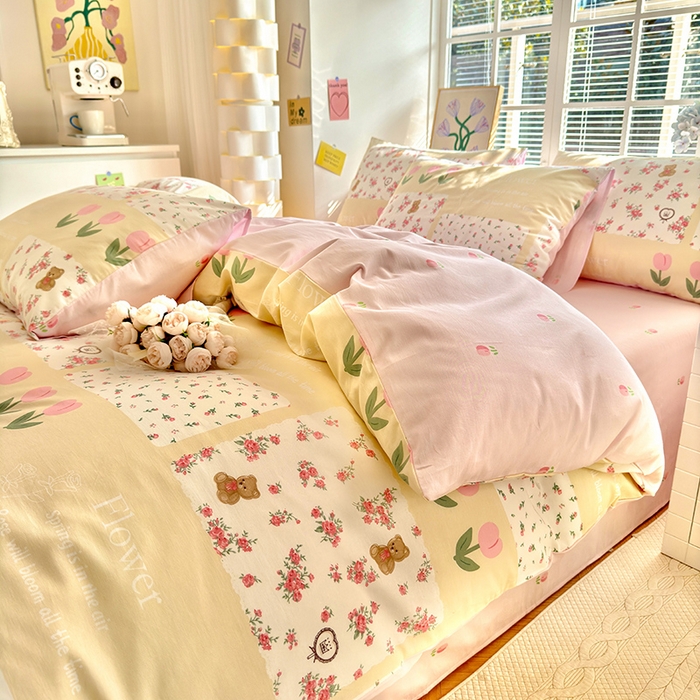 91家纺网 家纺一手货源 找家纺 沐棉家居 2024新款小清新全棉13372印花单被套 温馨小熊