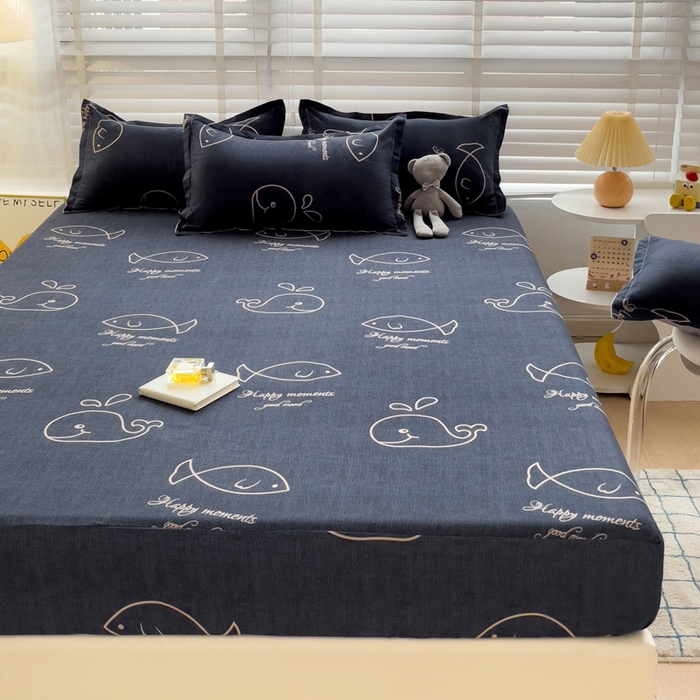 91家纺网 家纺一手货源 找家纺  楠沐家纺 2026新款印花亲肤芦荟棉水洗棉床笠 小鲸鱼