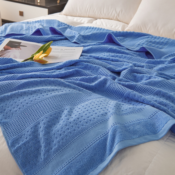 91家纺网 家纺一手货源 找家纺 雯雨家纺 2024老式怀旧A类纯棉毛巾被 蜂窝深蓝