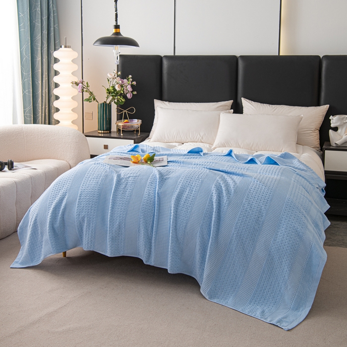 91家纺网 家纺一手货源 找家纺 雯雨家纺 2024老式怀旧A类纯棉毛巾被 蜂窝浅蓝