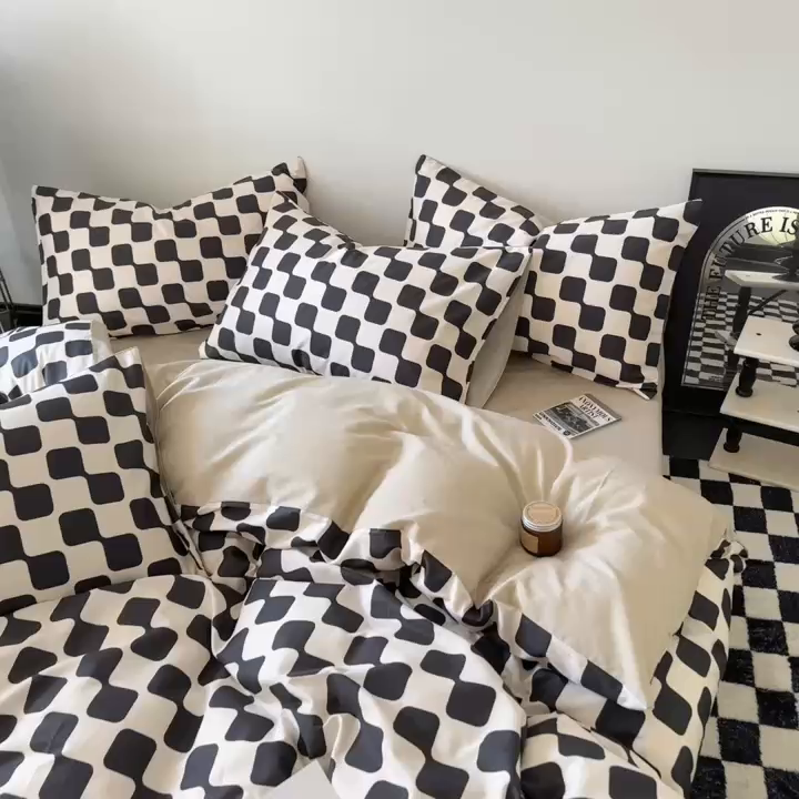 91家纺网 家纺一手货源 找家纺 呗旺鹿 2024新款休闲风全棉纯棉四件套 黑米格