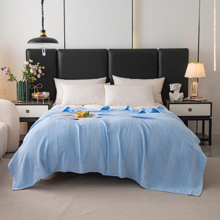 91家纺网 家纺一手货源 找家纺 雯雨家纺 2024老式怀旧A类纯棉毛巾被 蜂窝浅蓝