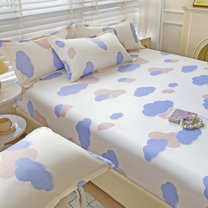 91家纺网 家纺一手货源 找家纺  楠沐家纺 2024新款印花亲肤芦荟棉水洗棉床笠 小云朵