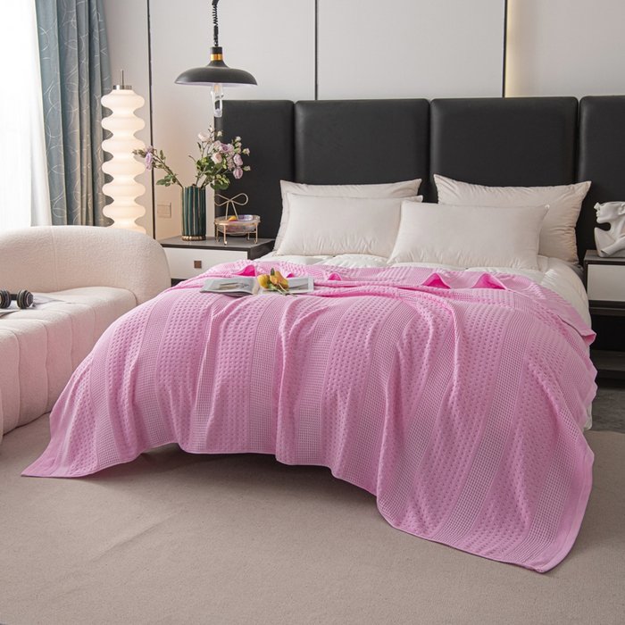 91家纺网 家纺一手货源 找家纺 雯雨家纺 2024老式怀旧A类纯棉毛巾被 蜂窝粉色