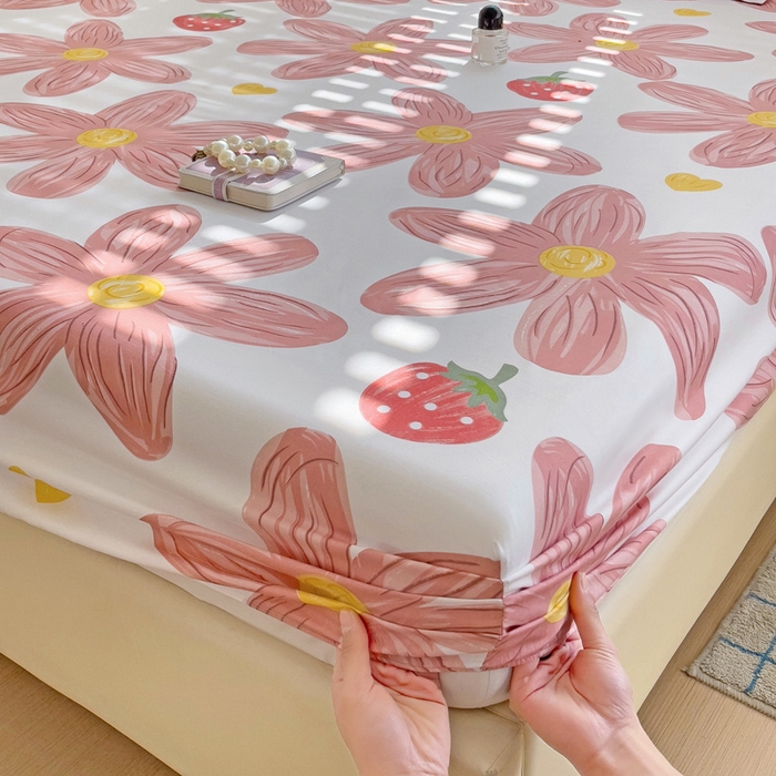 91家纺网 家纺一手货源 找家纺  楠沐家纺 2025新款印花亲肤芦荟棉水洗棉床笠 阳光花苑-粉