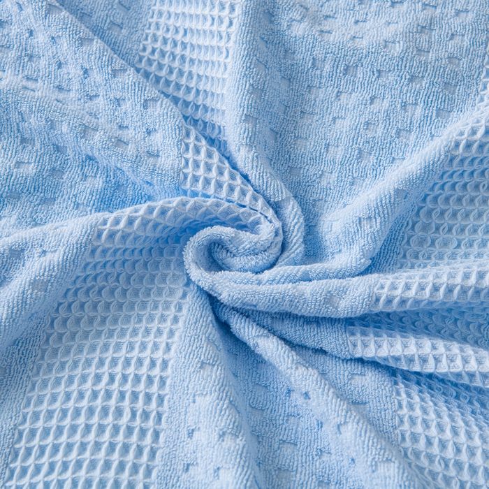 91家纺网 家纺一手货源 找家纺 雯雨家纺 2024老式怀旧A类纯棉毛巾被 蜂窝浅蓝