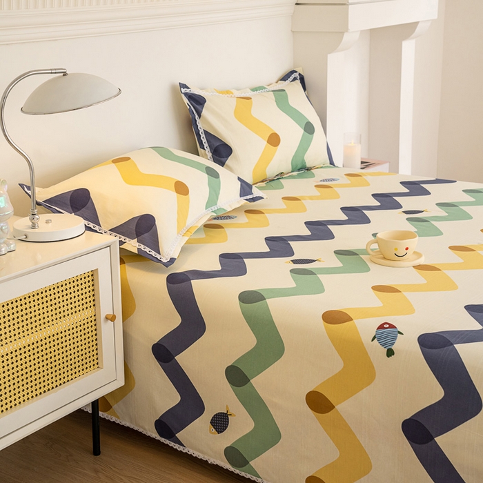 91家纺网 家纺一手货源 找家纺 首爱家纺 2025新款花边老粗布印花床单系列套件 卡通鱼恋