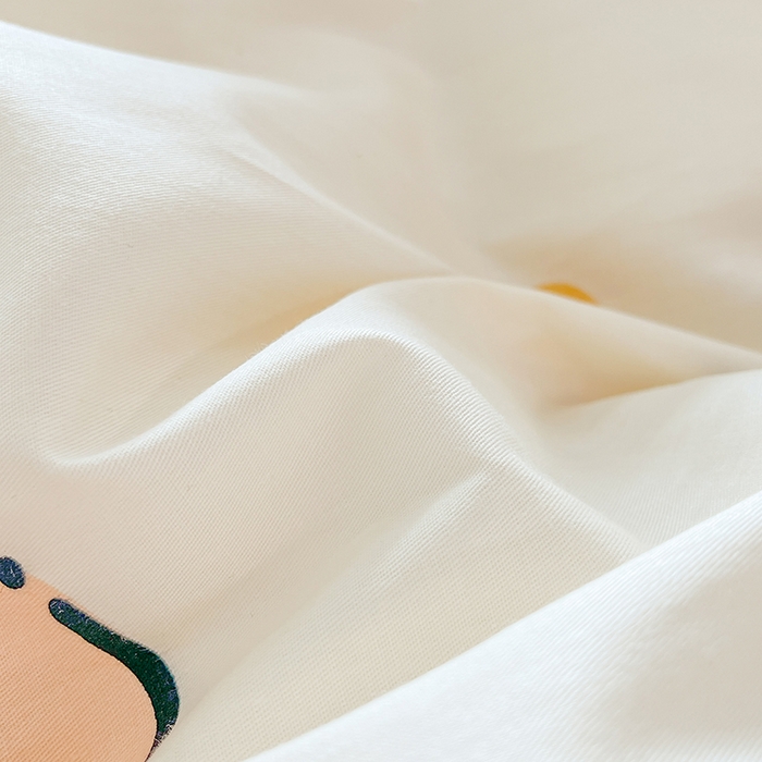 91家纺网 家纺一手货源 找家纺  琪格格纺织 2024新款13372全棉印花小清新四件套 酣睡熊