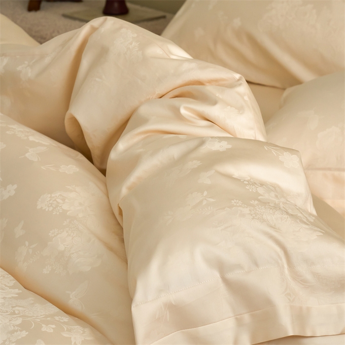 91家纺网 家纺一手货源 找家纺 （总）云胡 2024新款50s双股长绒棉四件套-蝶恋佳人米白