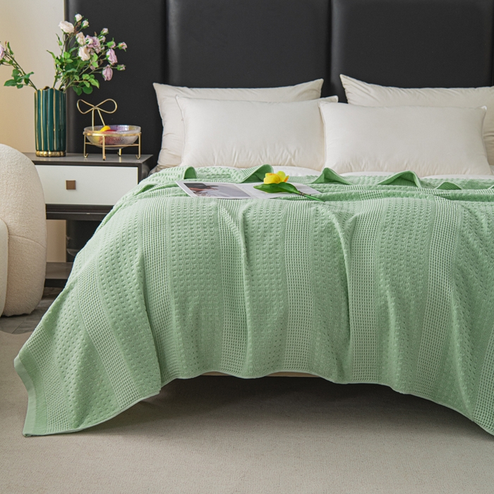 91家纺网 家纺一手货源 找家纺 雯雨家纺 2024老式怀旧A类纯棉毛巾被 蜂窝墨绿