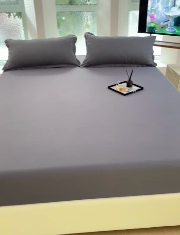 91家纺网 家纺一手货源 找家纺  楠沐家纺 2025新款纯色亲肤芦荟棉水洗棉床笠 深灰