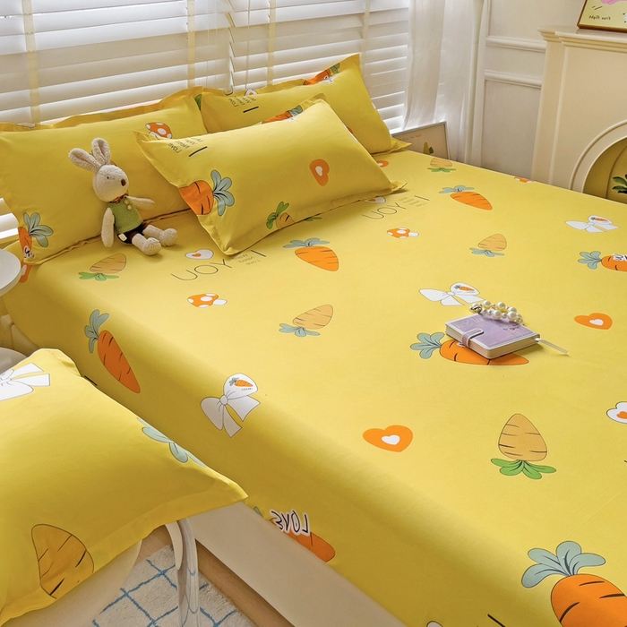 91家纺网 家纺一手货源 找家纺  楠沐家纺 2025新款印花亲肤芦荟棉水洗棉床笠 开心萝卜