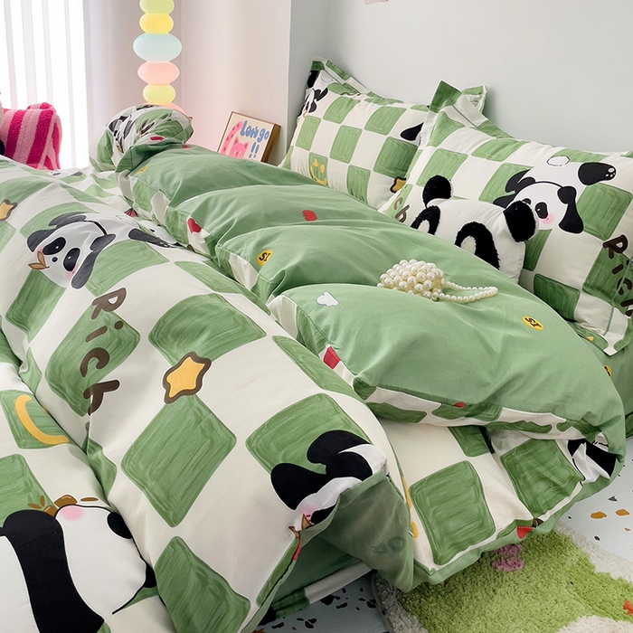 91家纺网 家纺一手货源 找家纺 乐童 2024新款直播爆款13070纯棉印花吊边款一字绣四件套 安逸胖达