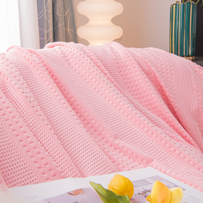 91家纺网 家纺一手货源 找家纺 雯雨家纺 2024老式怀旧A类纯棉毛巾被 蜂窝粉