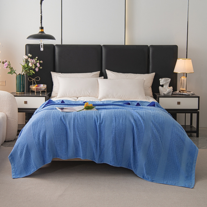 91家纺网 家纺一手货源 找家纺 雯雨家纺 2024老式怀旧A类纯棉毛巾被 蜂窝深蓝