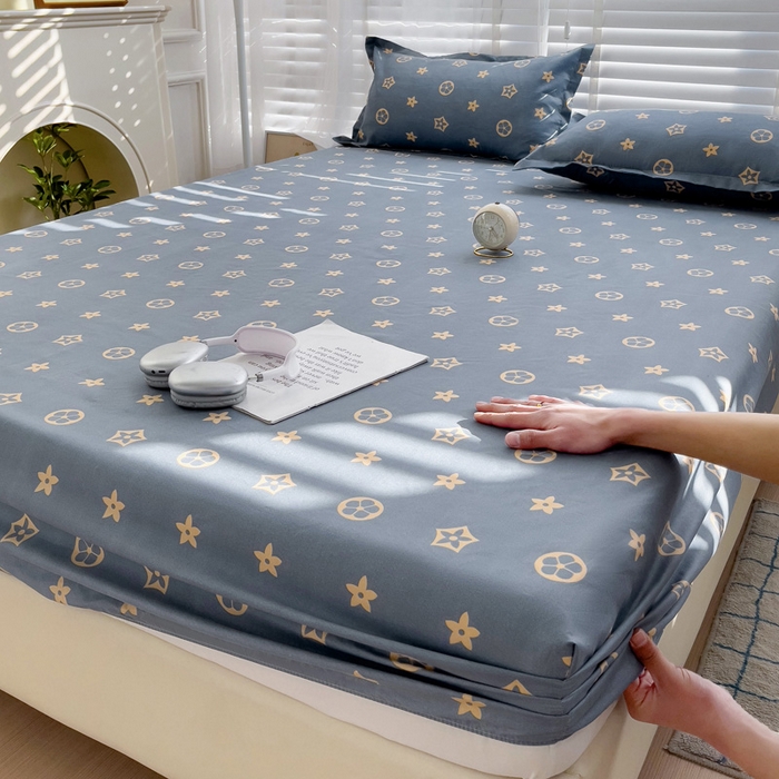 91家纺网 家纺一手货源 找家纺  楠沐家纺 2026新款印花亲肤芦荟棉水洗棉床笠 凯瑞拉