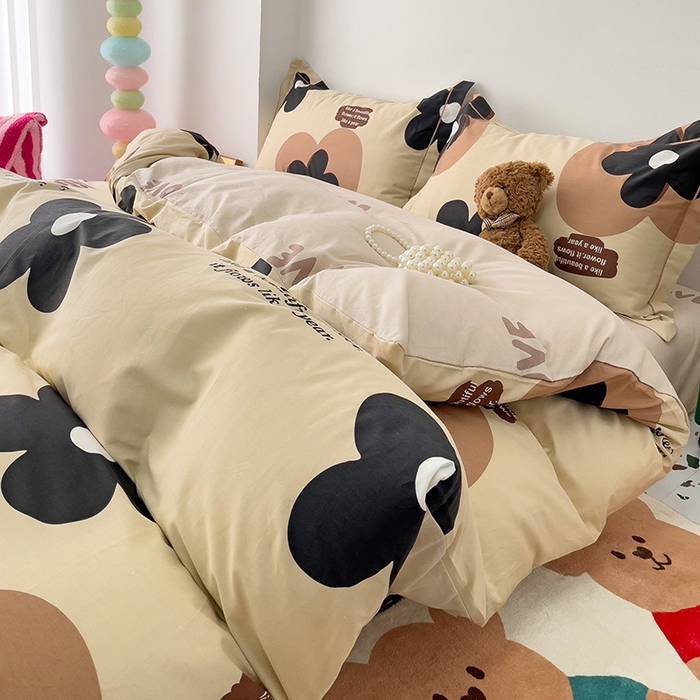 91家纺网 家纺一手货源 找家纺 乐童 2024新款直播爆款13070纯棉印花吊边款一字绣四件套 夜魅