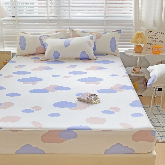 91家纺网 家纺一手货源 找家纺  楠沐家纺 2024新款印花亲肤芦荟棉水洗棉床笠 小云朵