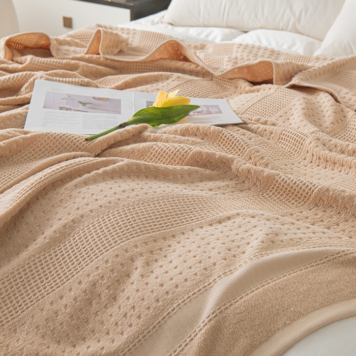 91家纺网 家纺一手货源 找家纺 雯雨家纺 2024老式怀旧A类纯棉毛巾被 蜂窝驼