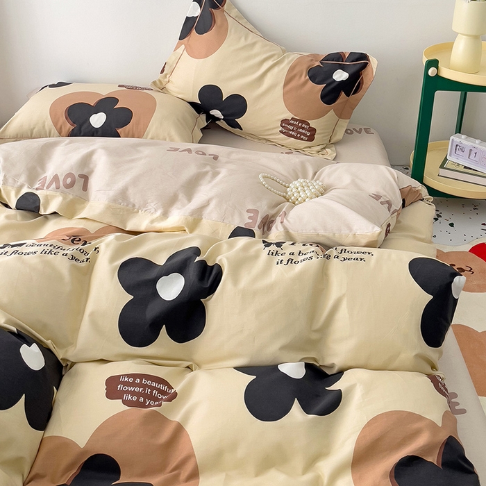 91家纺网 家纺一手货源 找家纺 乐童 2024新款直播爆款13070纯棉印花吊边款一字绣四件套 夜魅