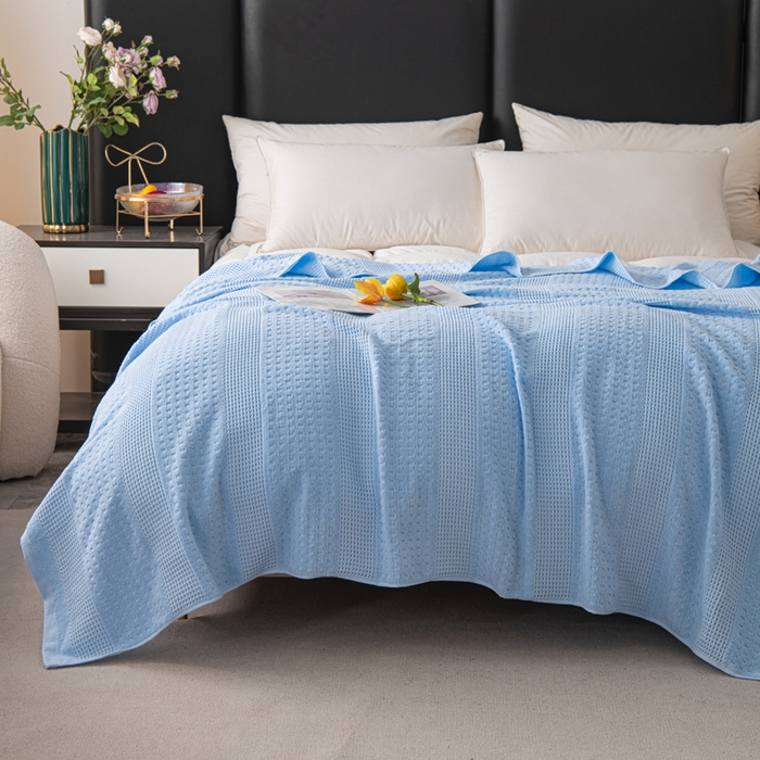 91家纺网 家纺一手货源 找家纺 雯雨家纺 2024老式怀旧A类纯棉毛巾被 蜂窝浅蓝