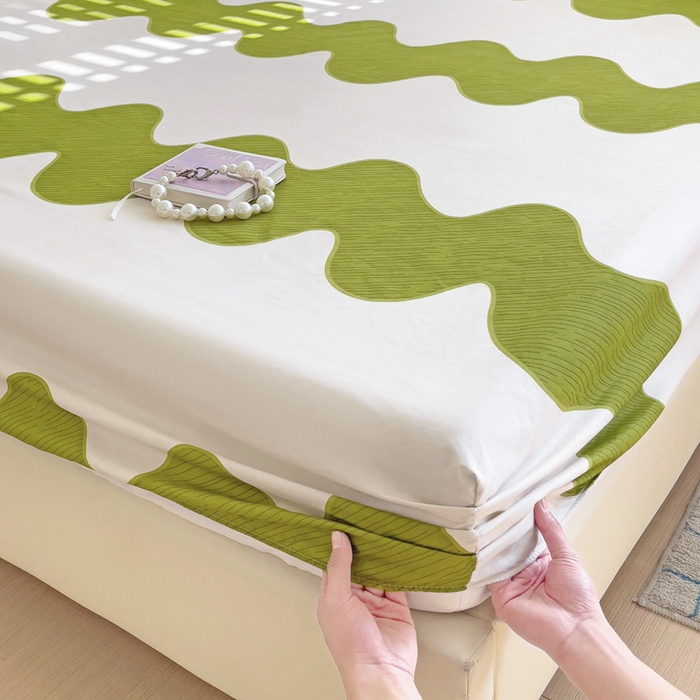 91家纺网 家纺一手货源 找家纺  楠沐家纺 2026新款印花亲肤芦荟棉水洗棉床笠 波浪纹-绿