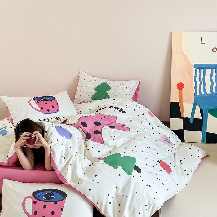 91家纺网 家纺一手货源 找家纺 红馆 2024新款13070大版数码印花四件套 派对时刻