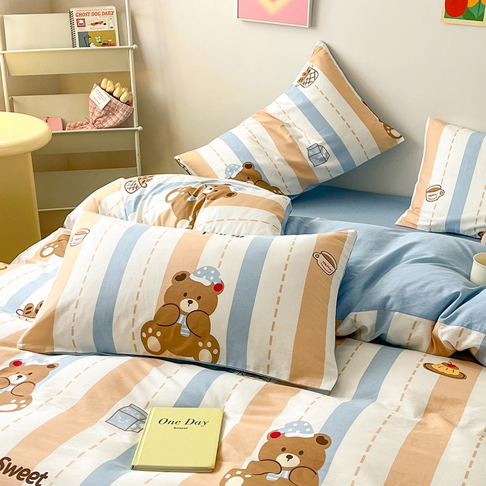 91家纺网 家纺一手货源 找家纺 红馆 2025年全棉12868印花系列四件套 休闲小熊