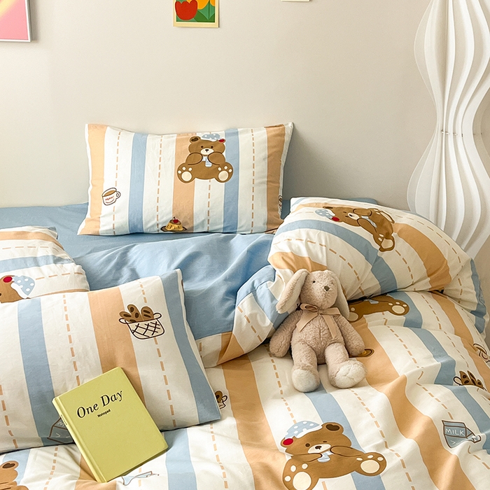 91家纺网 家纺一手货源 找家纺 红馆 2025年全棉12868印花系列四件套 休闲小熊