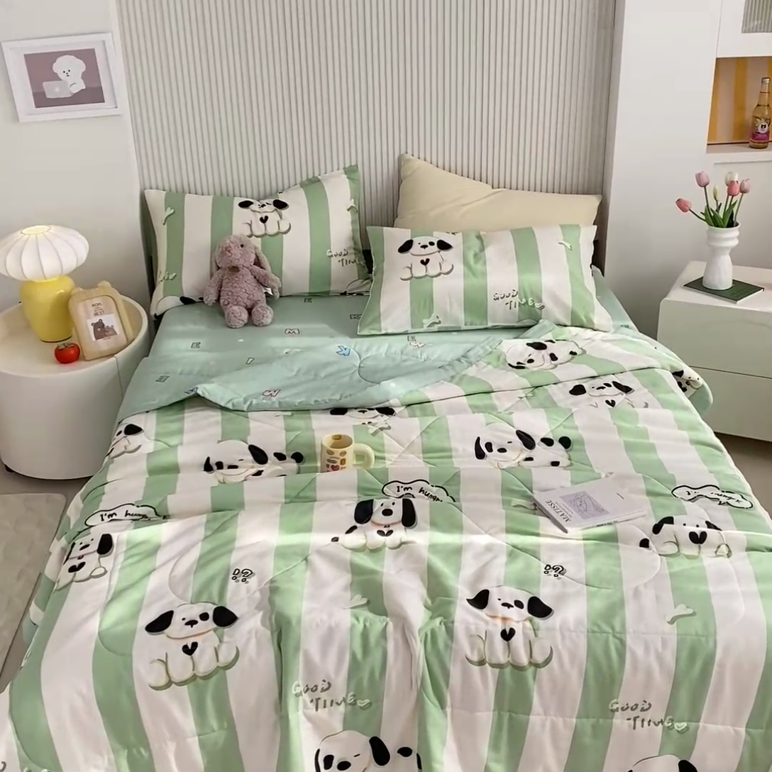 91家纺网 家纺一手货源 找家纺 鸣升家纺 A类印花全棉12868棉花夏凉被四件套夏被 奶油狗（绿）