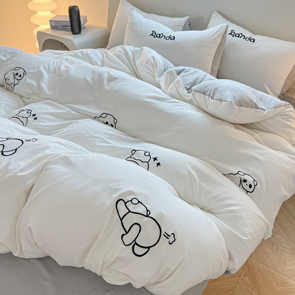 91家纺网 家纺一手货源 找家纺 2024新款A类超柔加厚有氧提花小竺棉绣花四件套 Panda-奶白浅灰