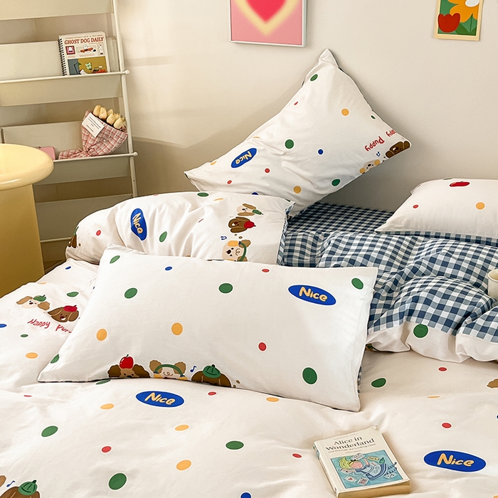 91家纺网 家纺一手货源 找家纺 红馆 2025年全棉12868印花系列四件套 三只小狗