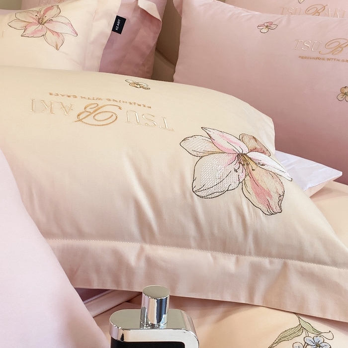 91家纺网 家纺一手货源 找家纺 卡姿家纺 2024春夏优雅刺绣四件套— 摩尔花园1 摩尔花园米杏