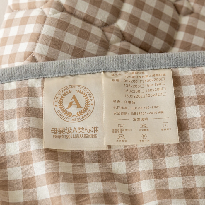 91家纺网 家纺一手货源 找家纺 鑫钰 2024新款无印风水洗棉水洗亲肤大豆夹棉床笠-简格 简格-驼小格