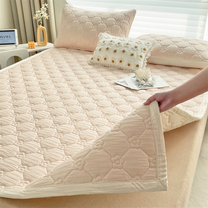 91家纺网 家纺一手货源 找家纺 鑫钰 2024新款A类水洗棉大豆夹棉床护垫 太阳花-浅妃粉