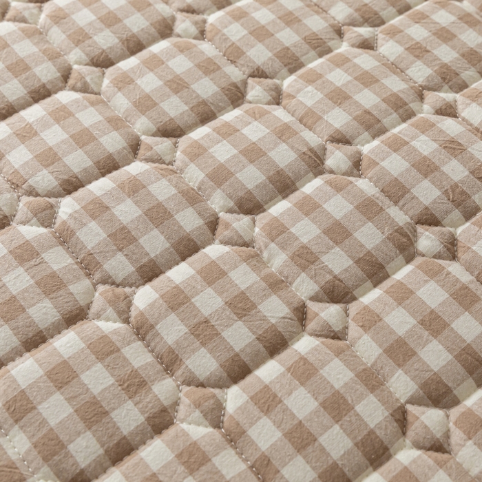 91家纺网 家纺一手货源 找家纺 鑫钰 2024新款无印风水洗棉水洗亲肤大豆夹棉床笠-简格 简格-驼小格